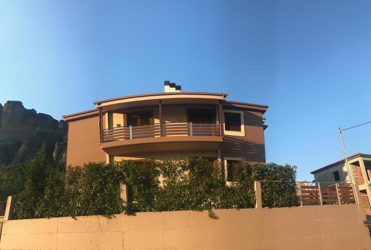 Villa Under Meteora Kalambaka Exteriér fotografie