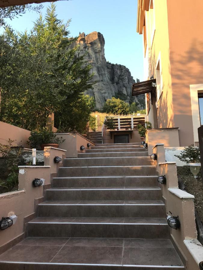 Villa Under Meteora Kalambaka Exteriér fotografie